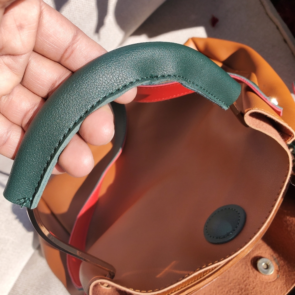 Purse - Picture 5 of 8
